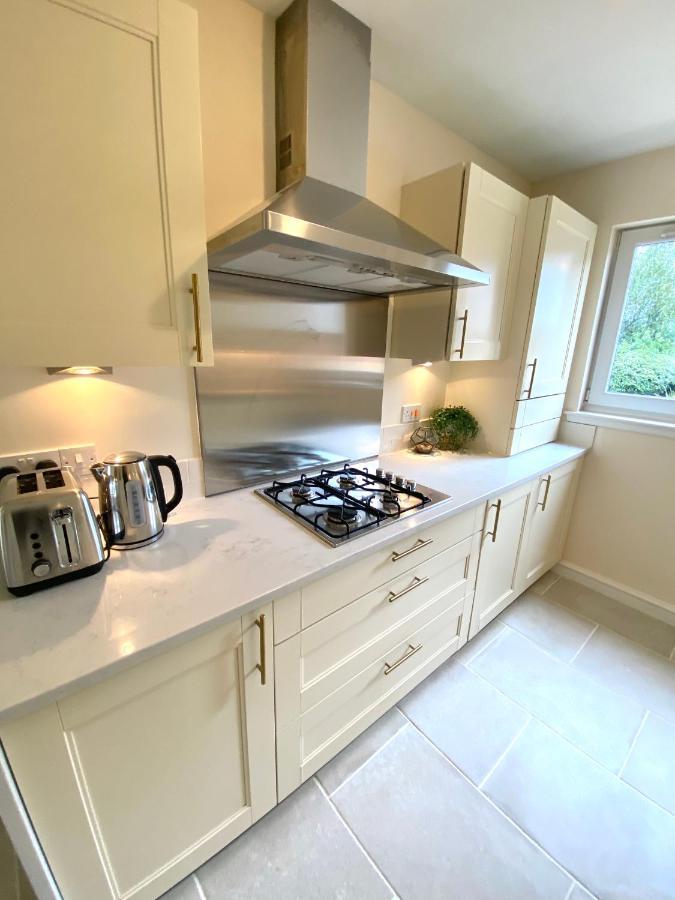 Monart Stylish City Centre Apartment, 2 Bed, Sleeps 6 Perth Kültér fotó